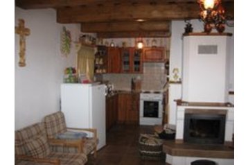 Slovākija Chata Huty, Eksterjers